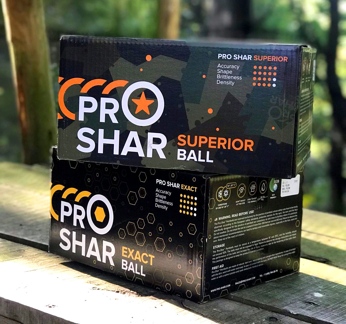 Foto van 2 dozen pro-shar paintballs